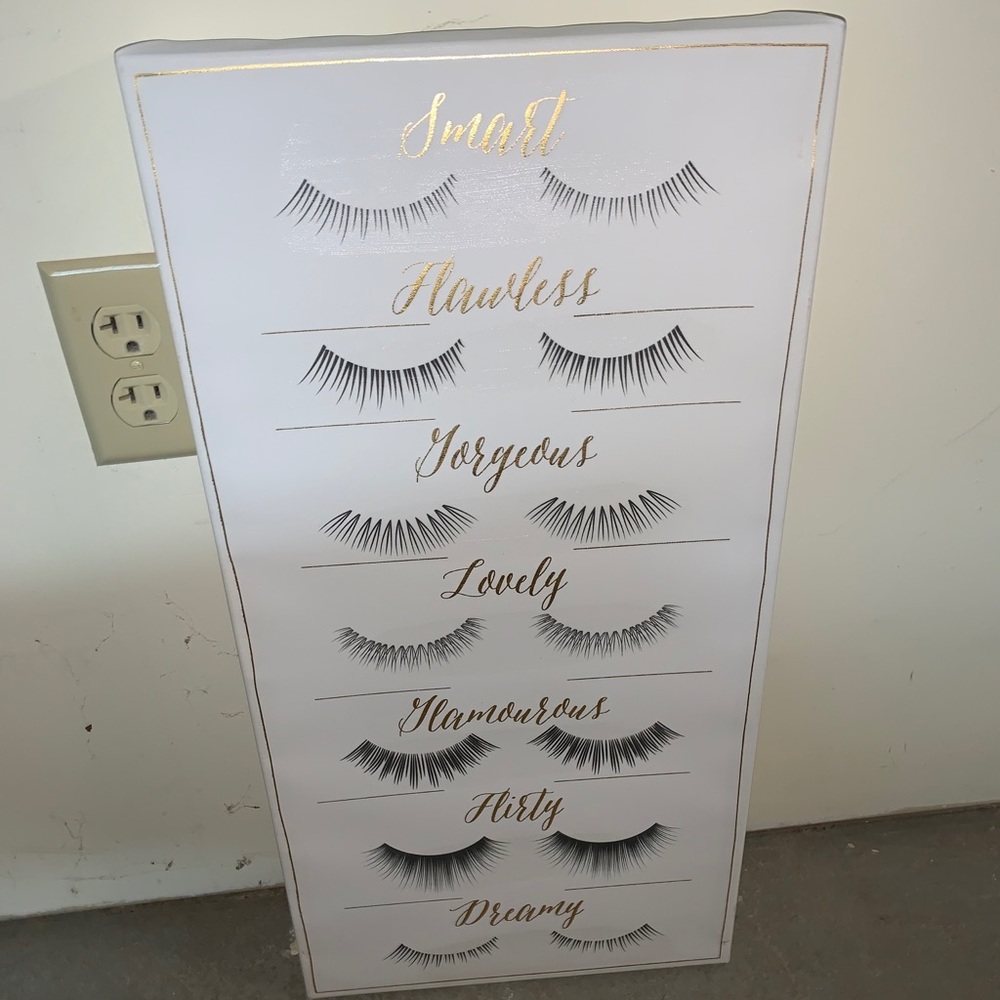 Eyelash wall sign/art with words